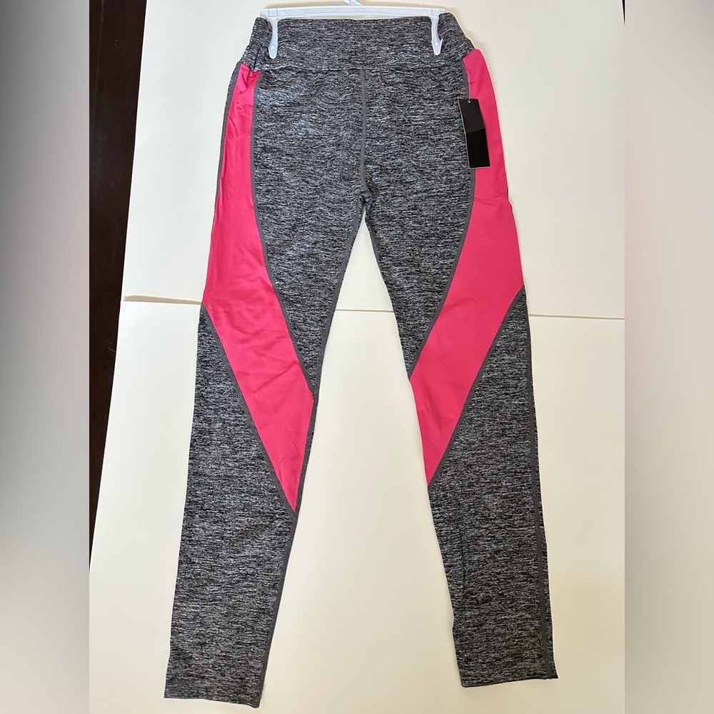 Women’s athletic leggings